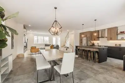 Image de Le Memph: 3 bedrooms pool hot tub lac Memphrémagog