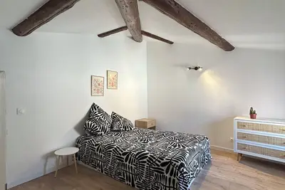 Image de Joli T2 en plein coeur de Saint Maximin La Sainte-Baume