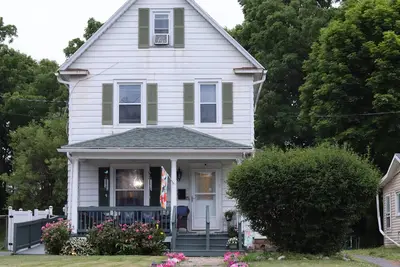 Image de Spacious 5-bedroom house, Family Entertainment Pavilion, WiFi, Ac in Geneva