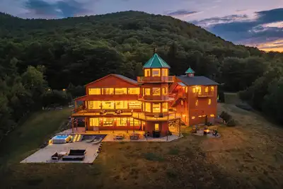 Image de The Summit House - Private Upstate Estate with Unmatched Mountain Views