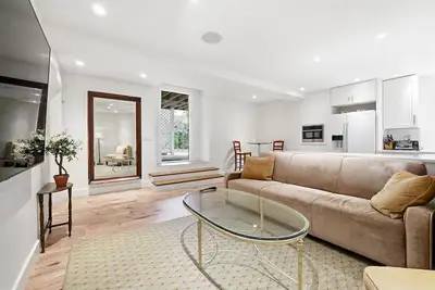 Image de Pet Friendly Herty House (Lower Level Only)