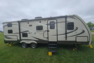Image de Vip Rv Near Entrance at Airventure 2025 Oshkosh