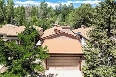 Image de Walk to Trails, Pool, Tennis, Pickleball, 2-Car Garage, A/C, Fenced Backyard