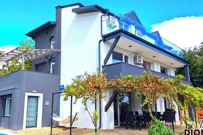 Image de Arode Villa Dionysus - Family Villa with fantastic pool and sea views!