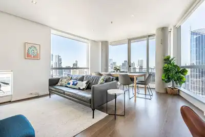 Image de Large 3 Bedroom Qv Apartment - Best Cbd Location!