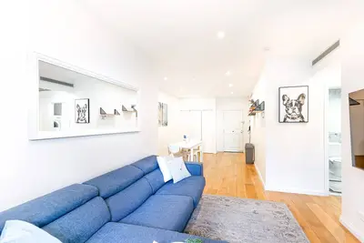 Image de Spacious 3-Bedroom Apartment | Quiet Cbd Location