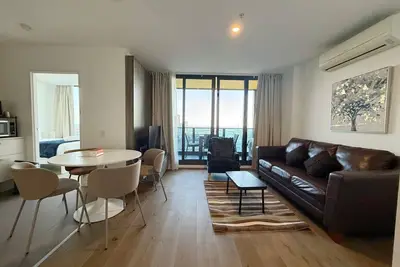 Image de Stylish City Escape|2 Bedroom Apartment
