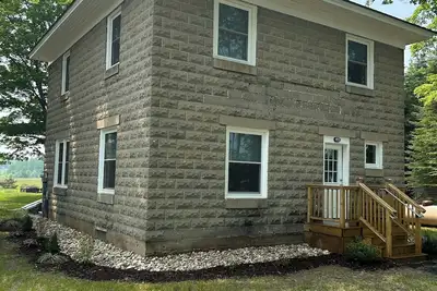 Image de Charming 4-bedroom farmhouse with Ac and WiFi in delightful Charlevoix