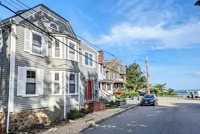 Image de Harborside Home: Three bedrooms, centrally located in charming Marblehead