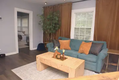 Image de Charming 2-bedroom apartment with WiFi, Ac in lovely Marietta