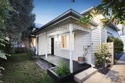 Image de Modern 3br Family Home in Melbourne | Backyard, Free Parking, Tennis Court, Near Highpoint & 20 Mins to Cbd