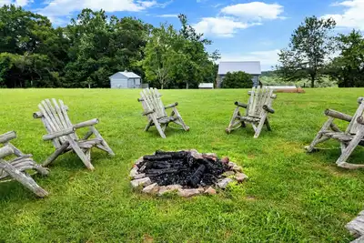 Image de Pet Friendly 2 Bedroom Cabin Hideaway For 4! Cabin 7