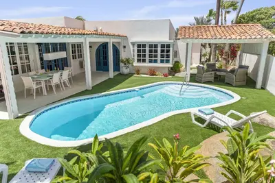 Image de New 5br Private Family Villa w/ Pool & Game Area