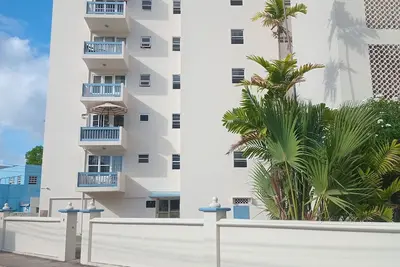 Image de 2-bedroom condo in welcoming Bridgetown with WiFi, Ac-Apt 3b