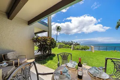 Image de Napili Point B18 Remodeled Oceanfront 1bd Steps to Pool