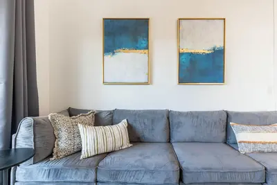 Image de Elegant Retreat Modern Comforts, Prime Location