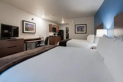 Image de Unwind in Luxury: Elegant Room for Relaxation | Full Kitchen | Free Parking