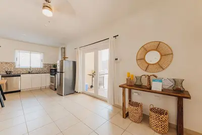 Image de Charming hideaway 2 min to Beach