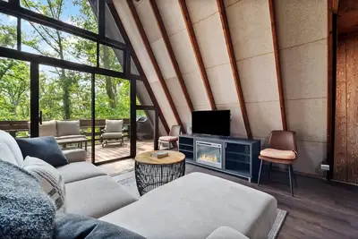 Image de Cozy wooded retreat - newly updated