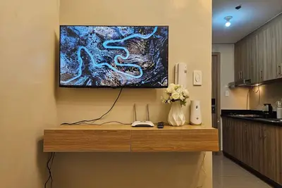 Image de Cozy 1-bedroom condo with WiFi, Ac Near Sm Mall of Asia