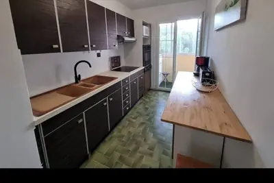 Image de Appart 55m2, 4 pers. 200 m des plages, du marché ts les soirs, de ttes commodités