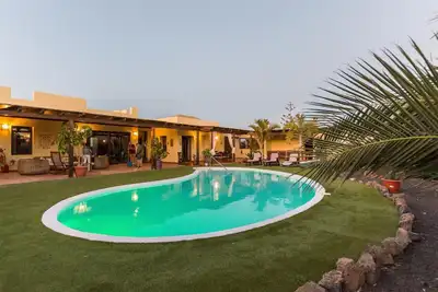 Image de Vacances 'Los Granados' avec piscine privée, terrasse privée et Wi-Fi