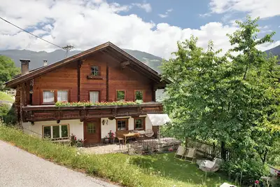 Image de Chalet 'Glosaleite Zillertal' avec vue sur la montagne, terrasse privée et Wi-Fi