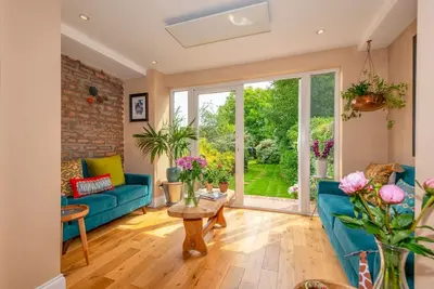Image de Pass the Keys | Stylish garden retreat nr Stafford Town/ Hospital