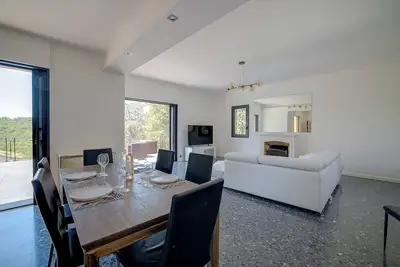 Image de Stylish air-conditioned villa in a privileged area of Biot just minutes from sea