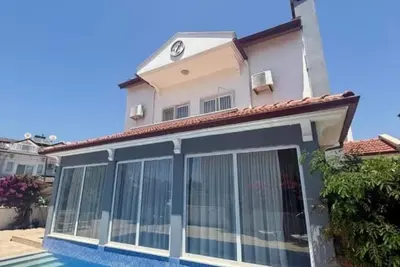 Image de Aileler İçin İdeal, Havuzlu, Bahçeli Villa