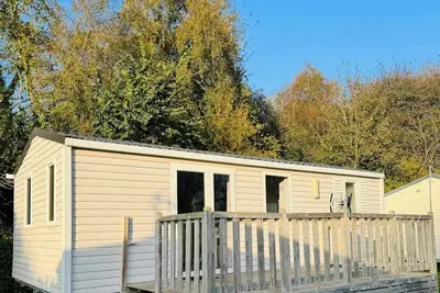 Image de Camping 3 étoiles - Piscine  - ccbbhhe