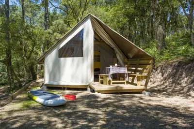 Camping 4 étoiles - Piscine  - ccbbibh