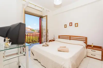 Image de Appartement 'Mamma Maria' avec vue sur la montagne et balcon