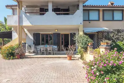 Image de Villa 'Teodoro' avec terrasse partagée, jardin privé et Wi-Fi