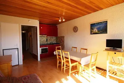 Image de À 10m des pistes de ski, 5ème étage, vue montagne, balcon, casier à ski, 32m², Auris en Oisans