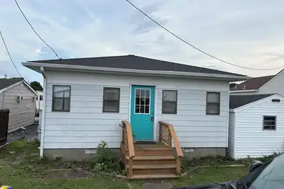 Image de Amazing fishing cottage on the bay! Direct bay access! Beautiful views!