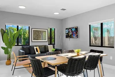 Image de Free Parking | Townhouse 5 Mins to Wynwood