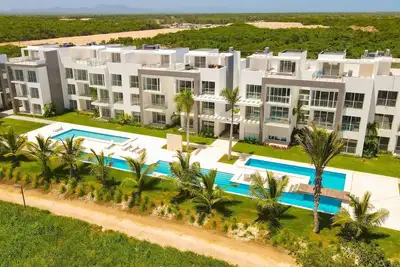 Image de Amazing Pool front unit at Hard Rock Complex