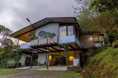 Image de Entre Montañas 2 - Anton Valley