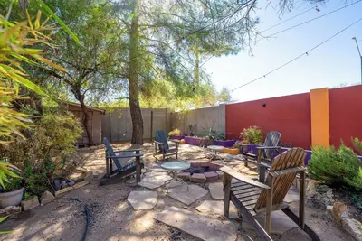Image de Desert Cottage with a Pool & Peaceful Backyard