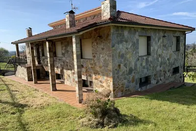 Image de 210a Casa Linares Amplia casa en Villaviciosa