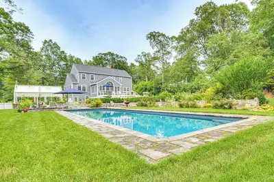 Image de Pool, Sunroom & Gardens: Luxe Sandy Hook Home!