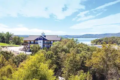Image de Spacious 1br Condo w/ Fireplace in Branson