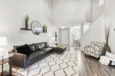 Image de Surfside Villa by Capitol Beach with Pool!