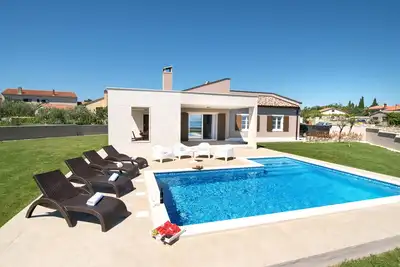 Image de Villa Histria for 6 people near Pula with private pool & sea view