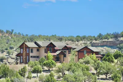 Image de Charming 4-bedroom house with WiFi, Ac in delightful Rifle