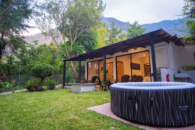 Image de Asteroid B612! \"A heavenly refuge in Atitlan\".