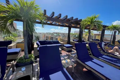 Image de Dep. w / Pool, well located near the 5th av.