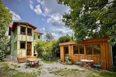 Image de Magnifique Maison bois parc du château