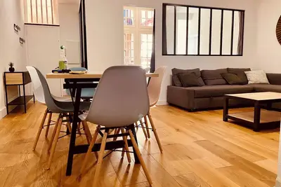 Image de Appartement T4 entièrement rénové dans immeuble classé Bayonne centre